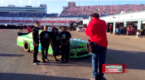 Mundo Fox | Tributo a los Donantes de Cornea y Tejidos en la Carrera de NASCAR